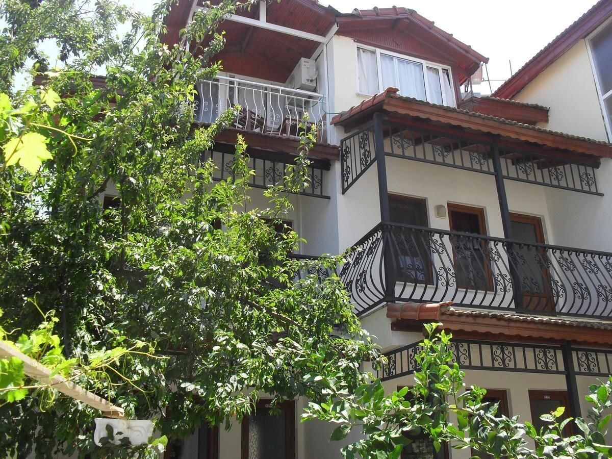 Villa Ozalp Apartments Дальян Экстерьер фото